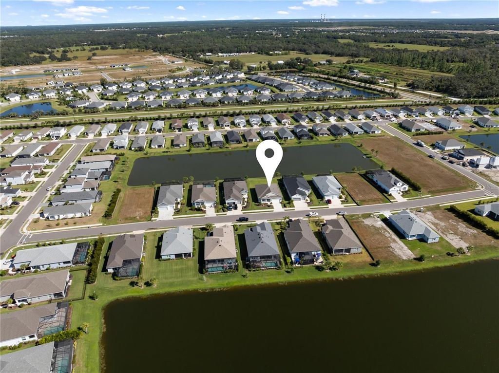 Photo of 14526 Paddlers Crossing, Parrish, FL 34219 (MLS # A4669288)