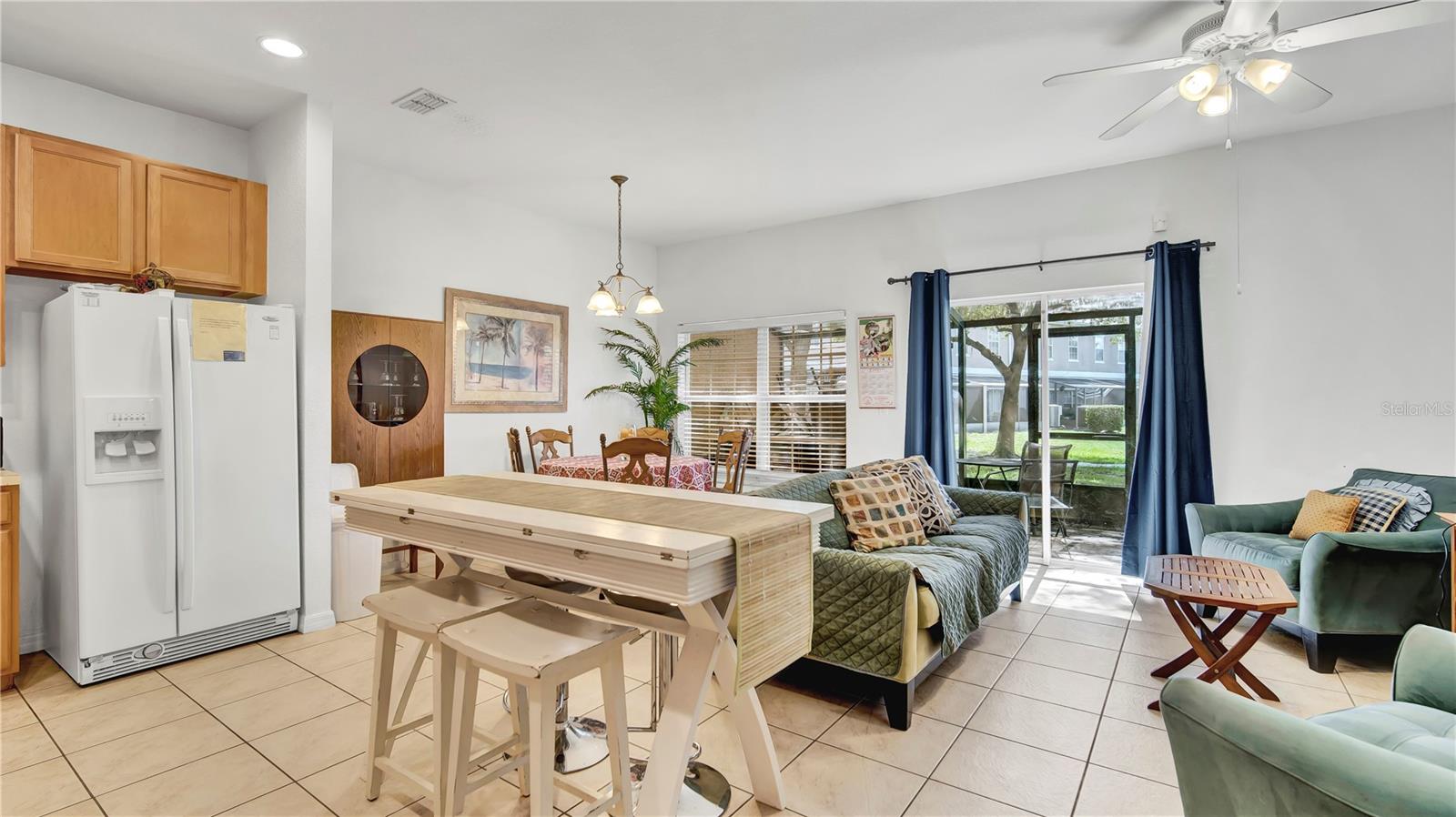 2343 CARAVELLE CIRCLE