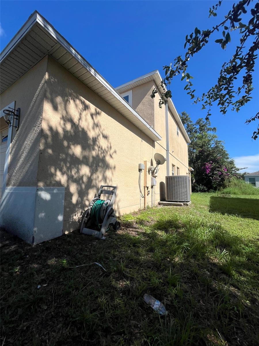 402 BIG SIOUX COURT