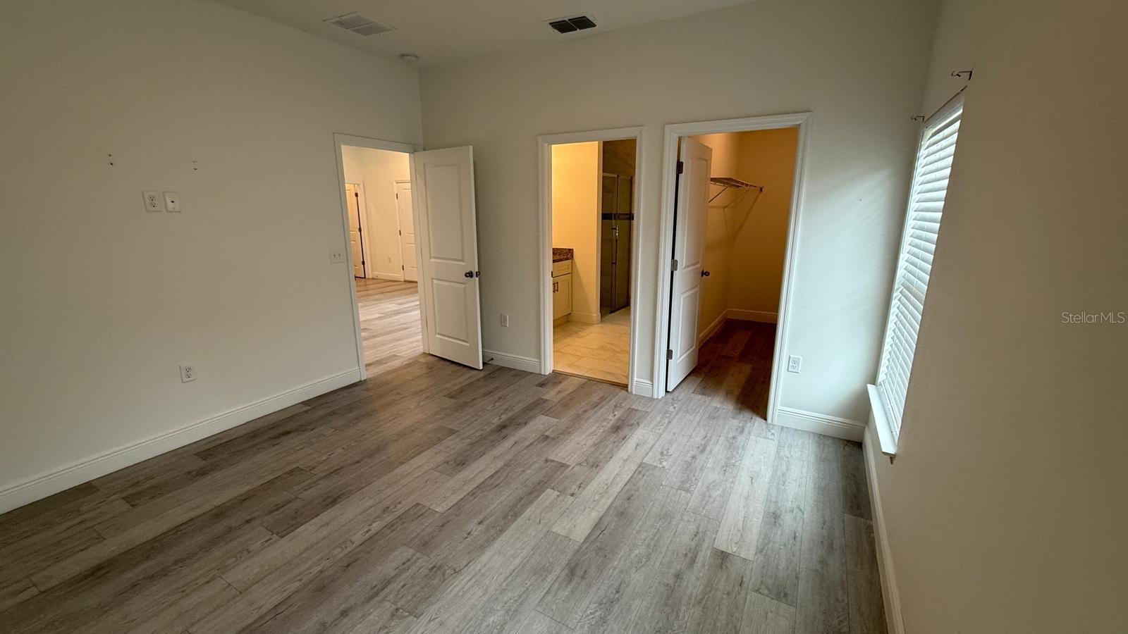 MARION OAKS UN 01 - Residential Lease