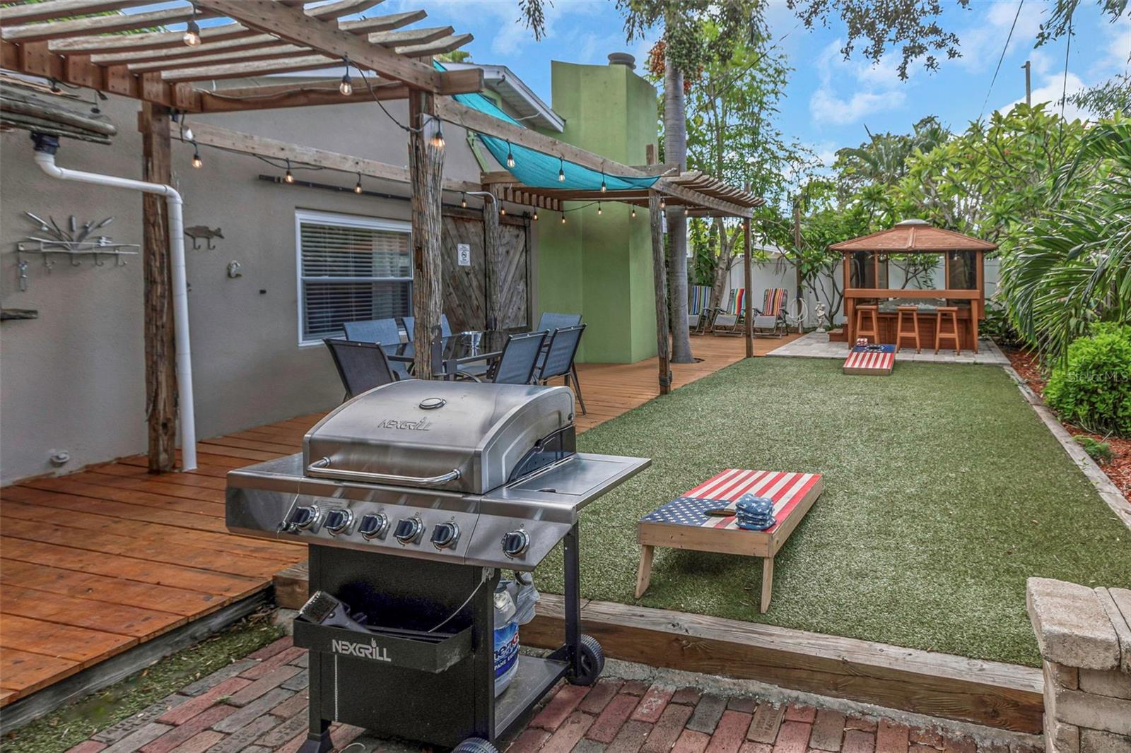 BAY RIDGE TERRACE UNIT 4 - Residential