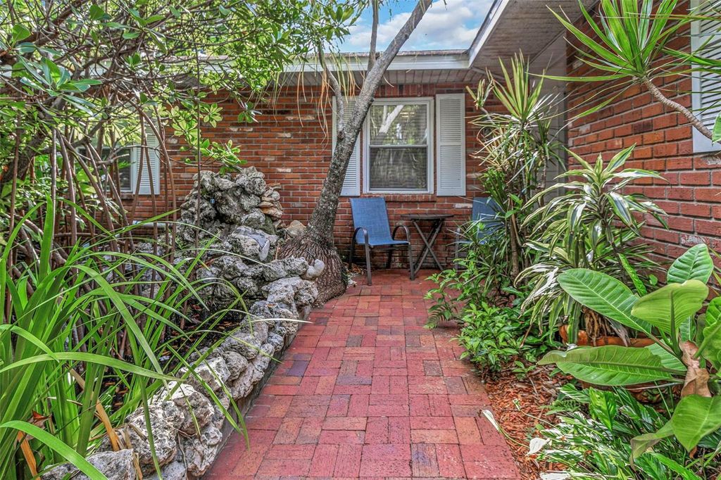 Photo of 11530 66th Avenue N, Seminole, FL 33772 (MLS # TB8489045)