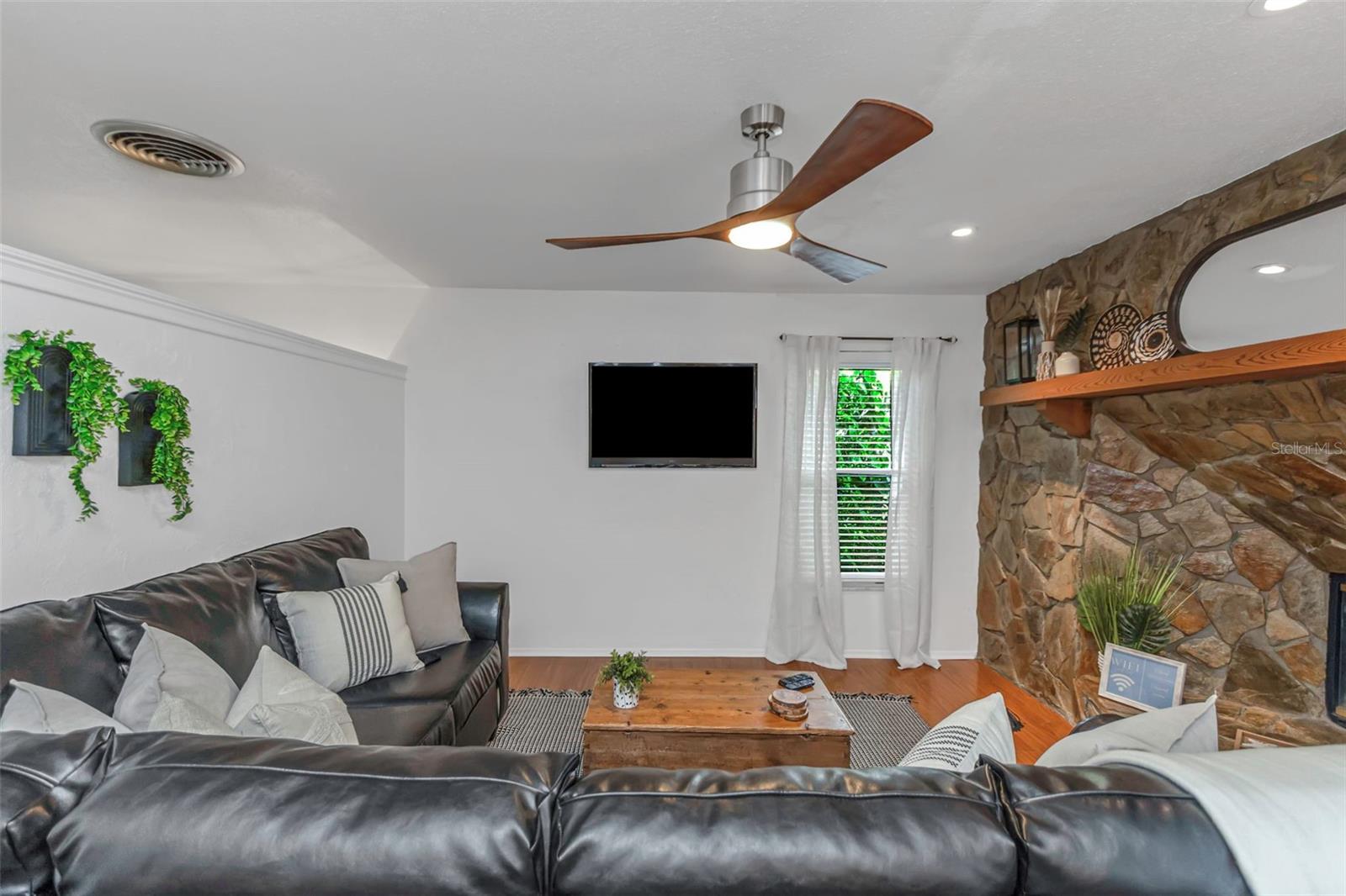 BAY RIDGE TERRACE UNIT 4 - Residential