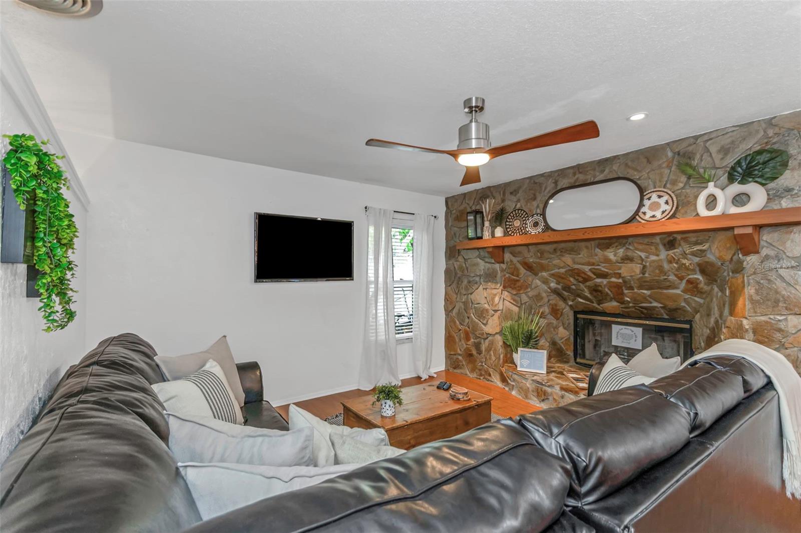 BAY RIDGE TERRACE UNIT 4 - Residential