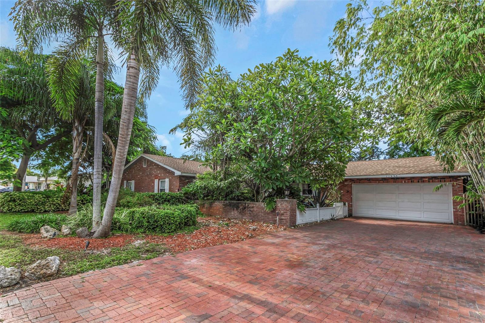 BAY RIDGE TERRACE UNIT 4 - Residential