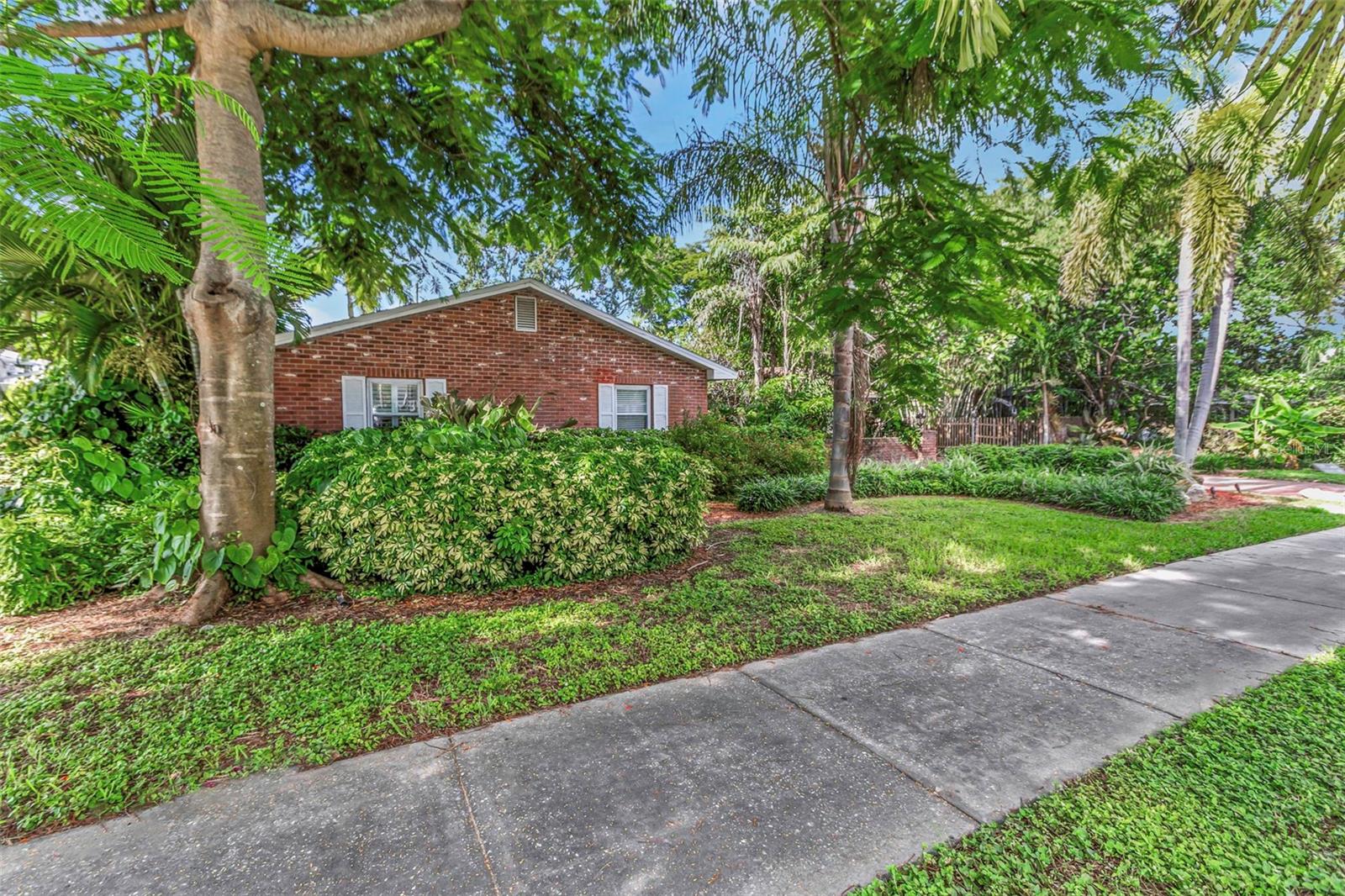 BAY RIDGE TERRACE UNIT 4 - Residential