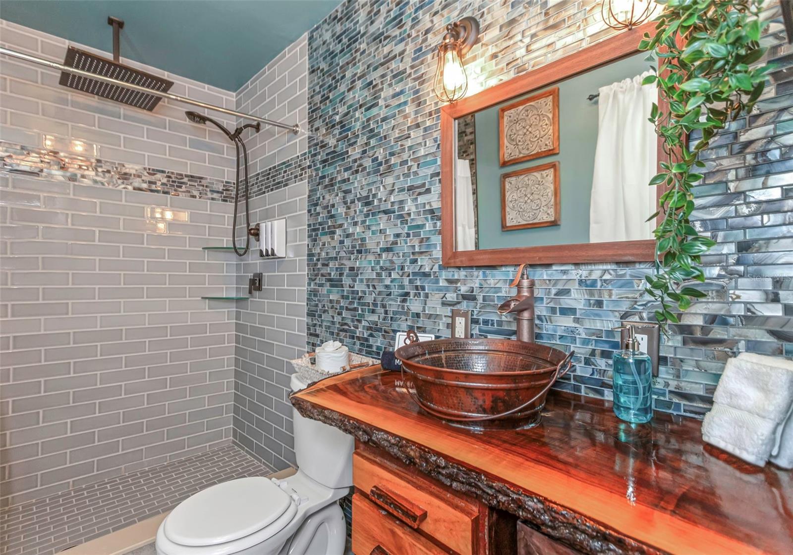 BAY RIDGE TERRACE UNIT 4 - Residential