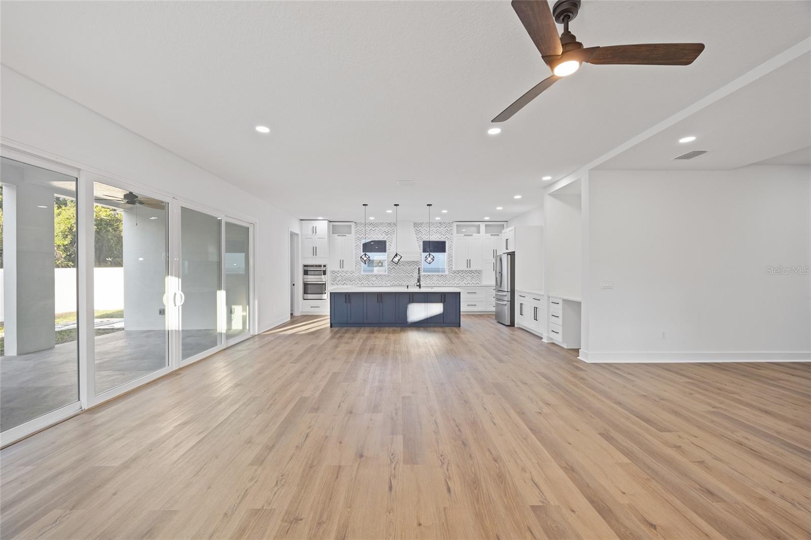 CRESCENT PARK - Residential