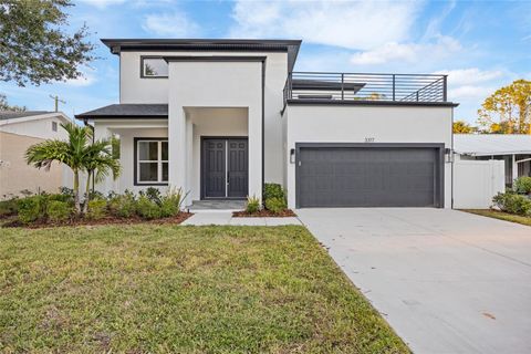 Photo of 3317 W Napoleon Avenue, Tampa, FL 33611 (MLS # TB8467353)