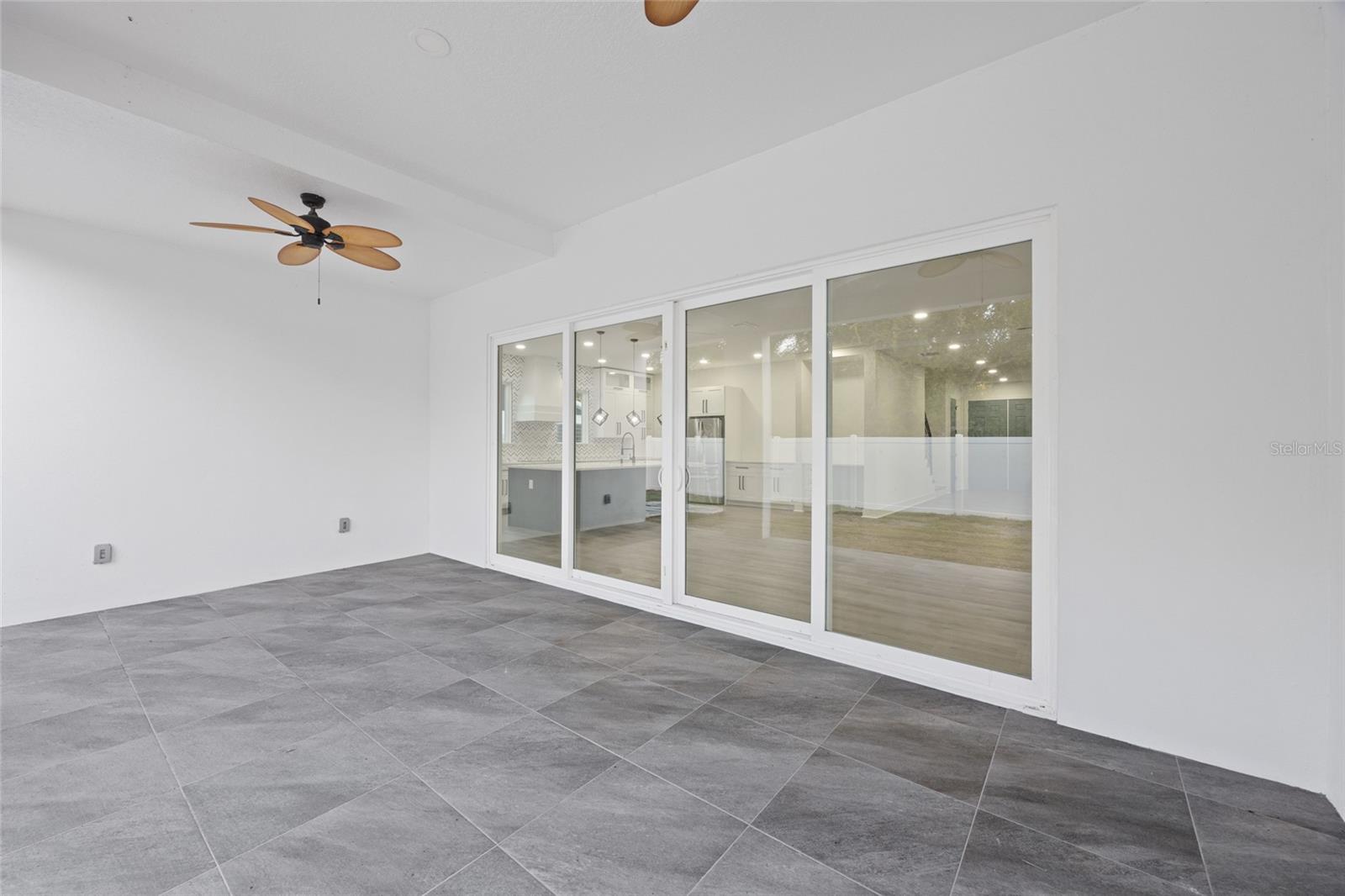 CRESCENT PARK - Residential