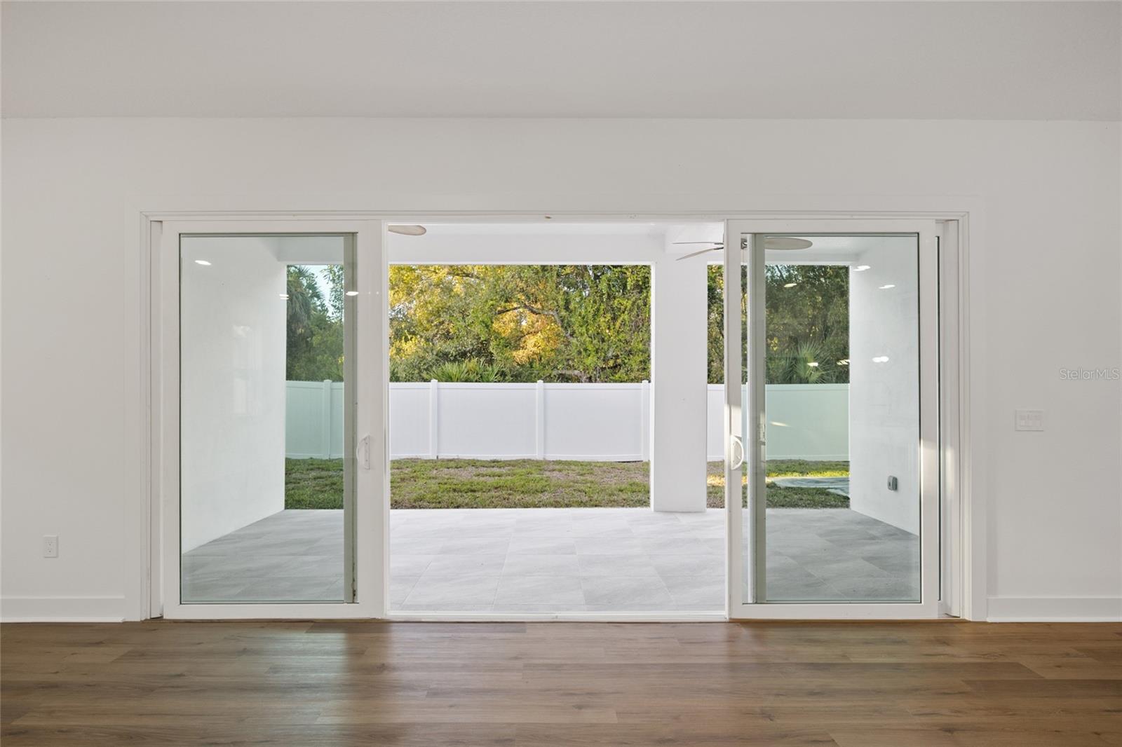 CRESCENT PARK - Residential