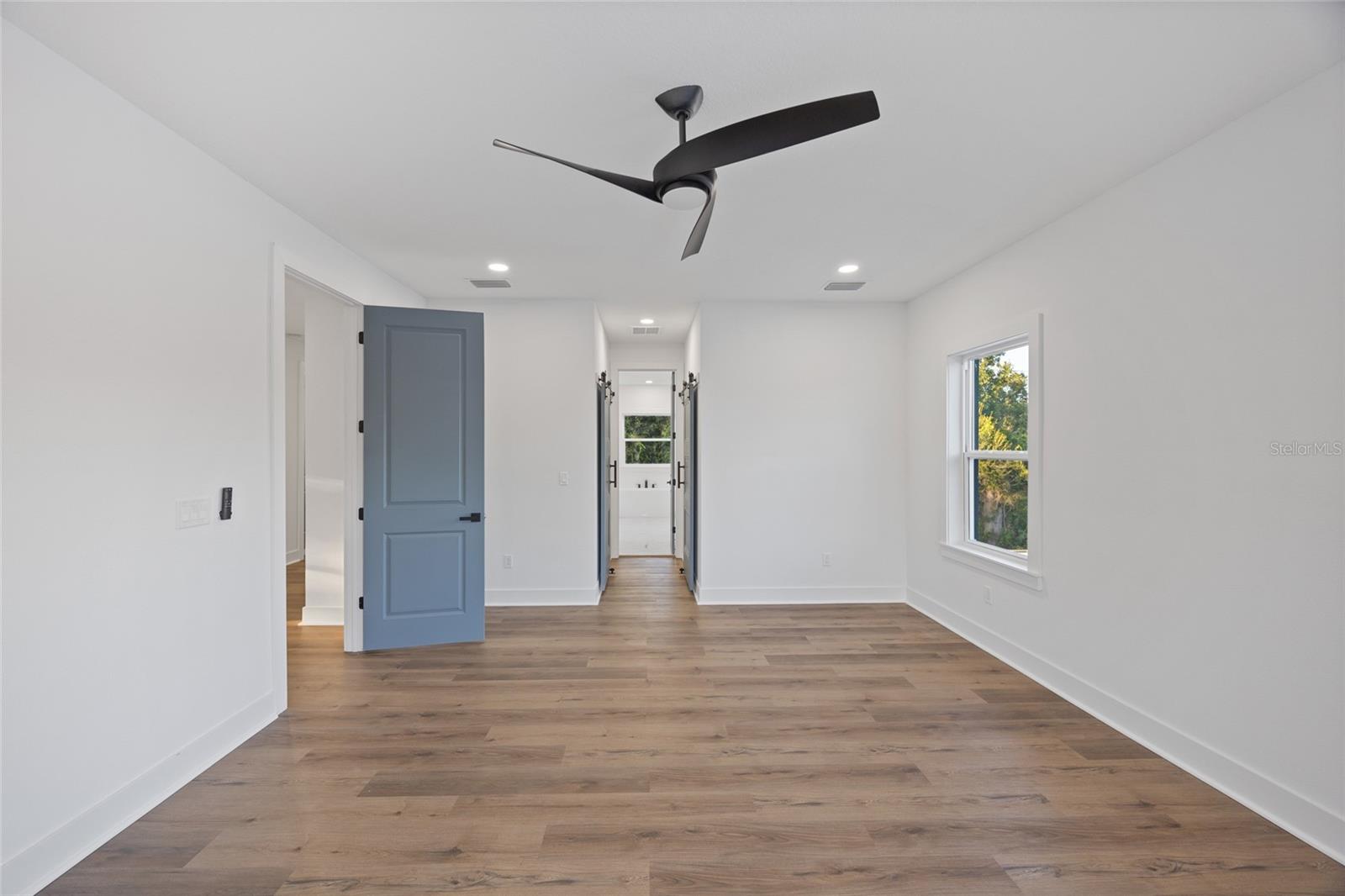 CRESCENT PARK - Residential