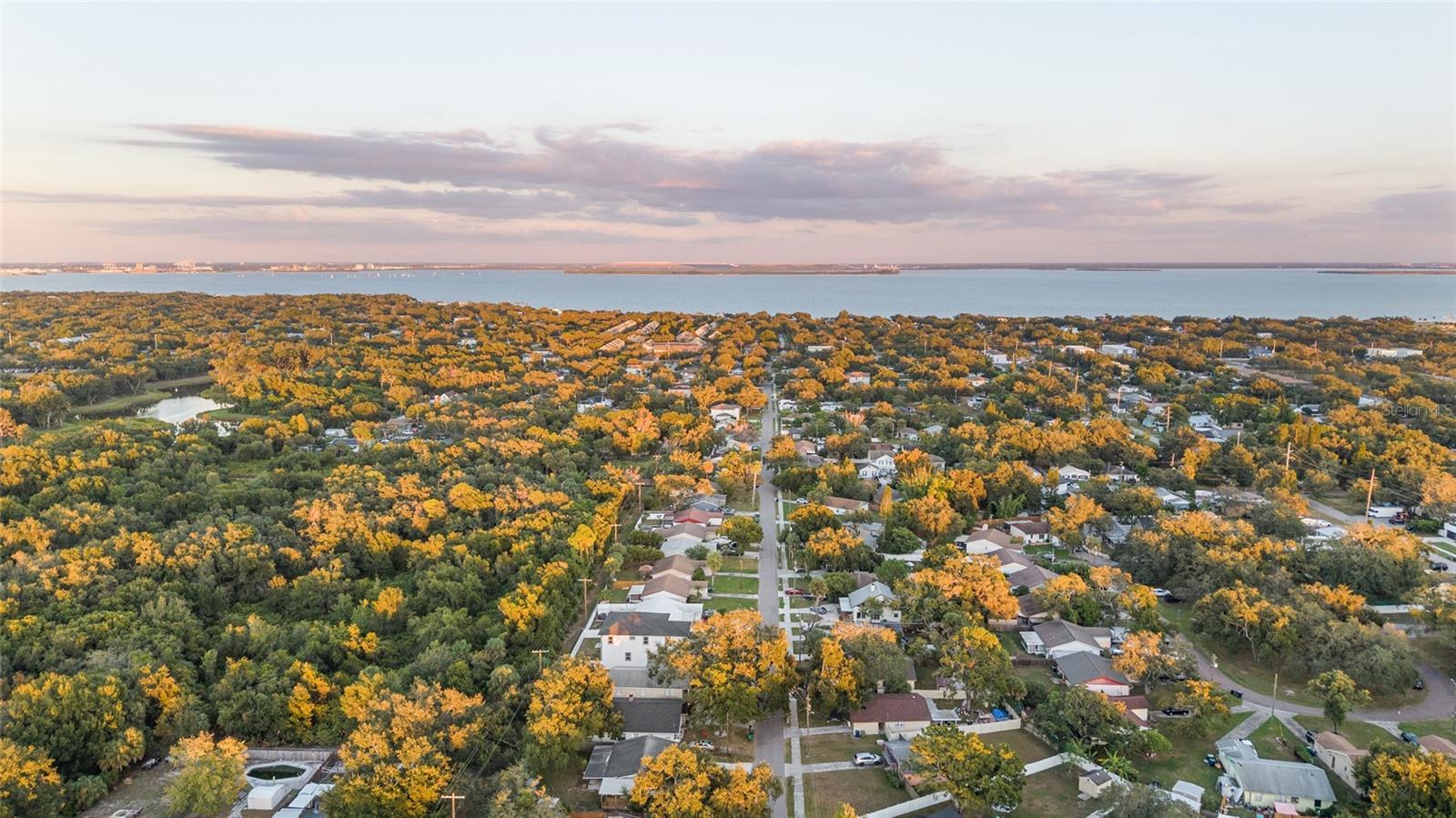 CRESCENT PARK - Residential