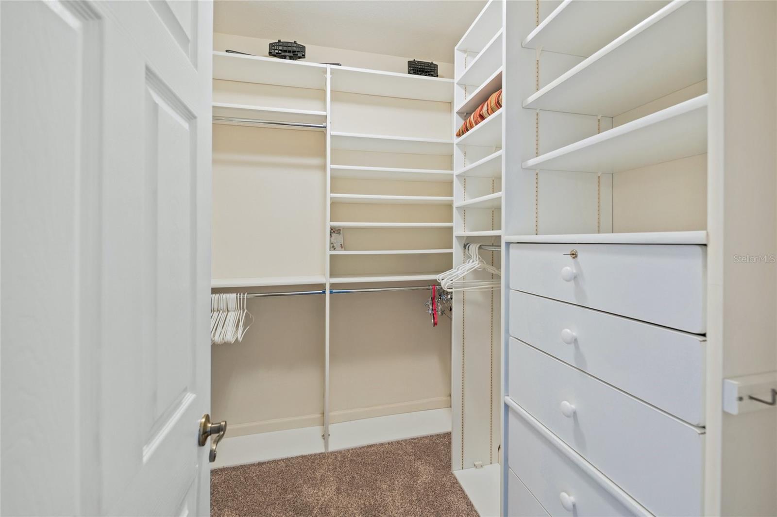 DOLPHIN BAY-SIESTA KEY SEC A - Residential Lease