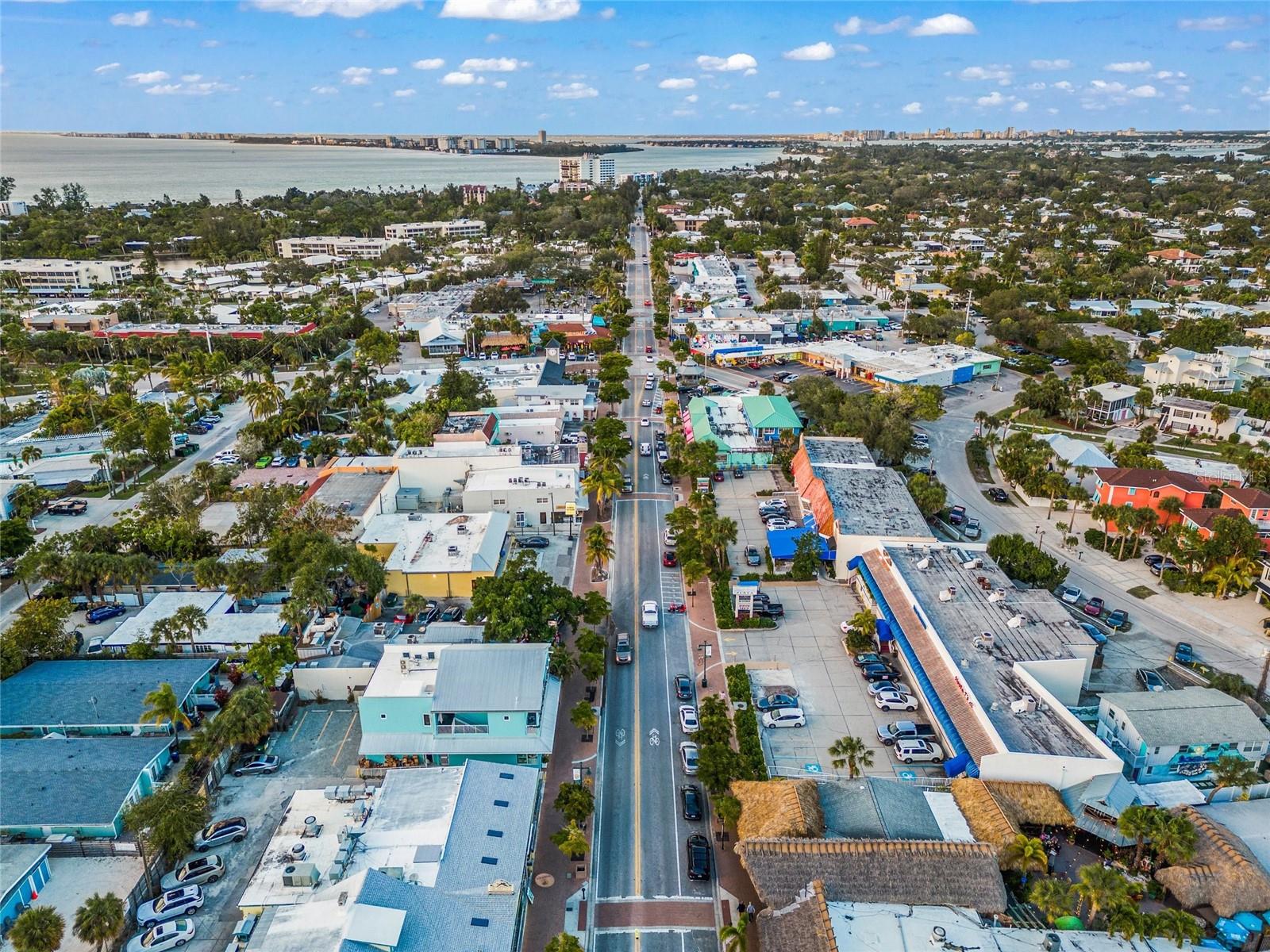 DOLPHIN BAY-SIESTA KEY SEC A - Residential Lease