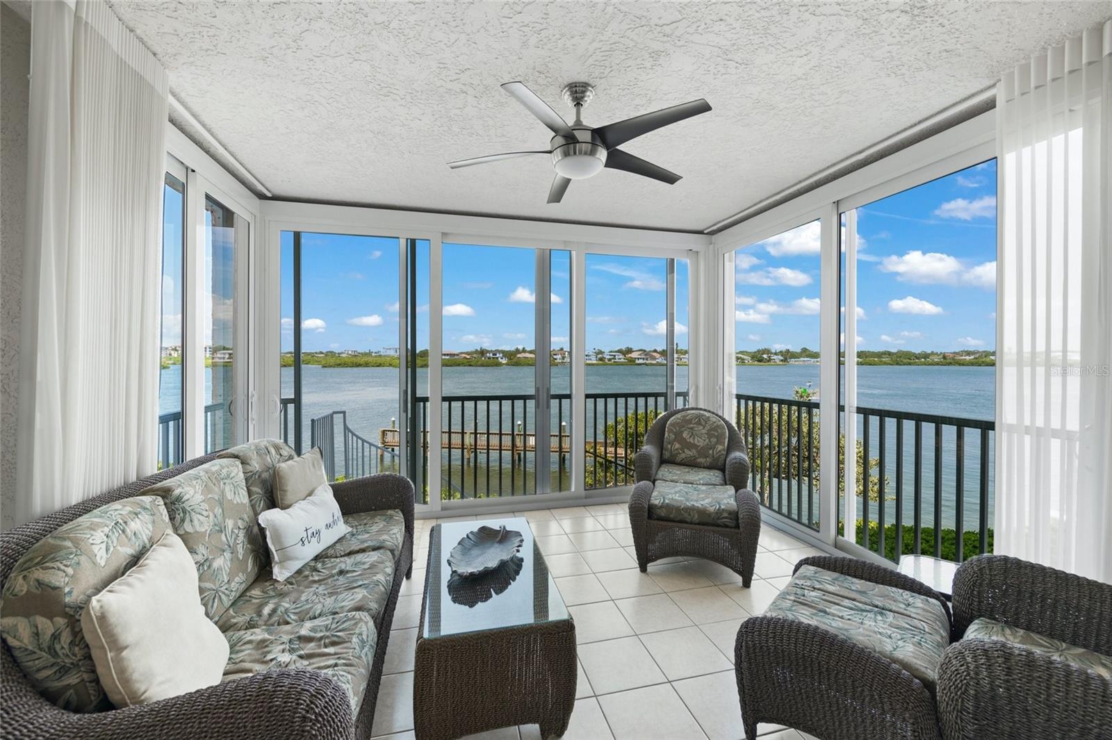 DOLPHIN BAY-SIESTA KEY SEC A - Residential Lease