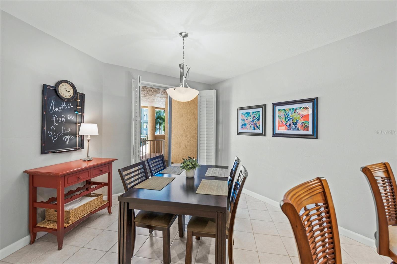 DOLPHIN BAY-SIESTA KEY SEC A - Residential Lease