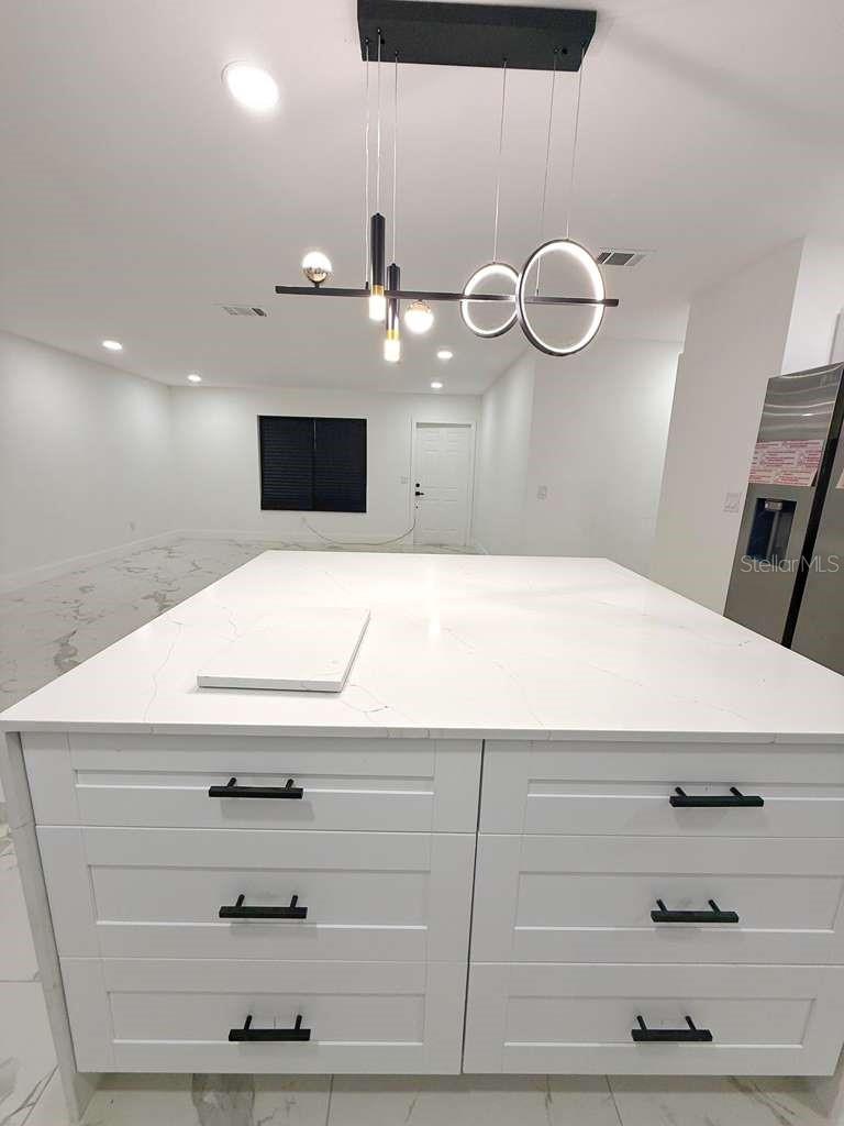 1048 NEWBERN STREET NE