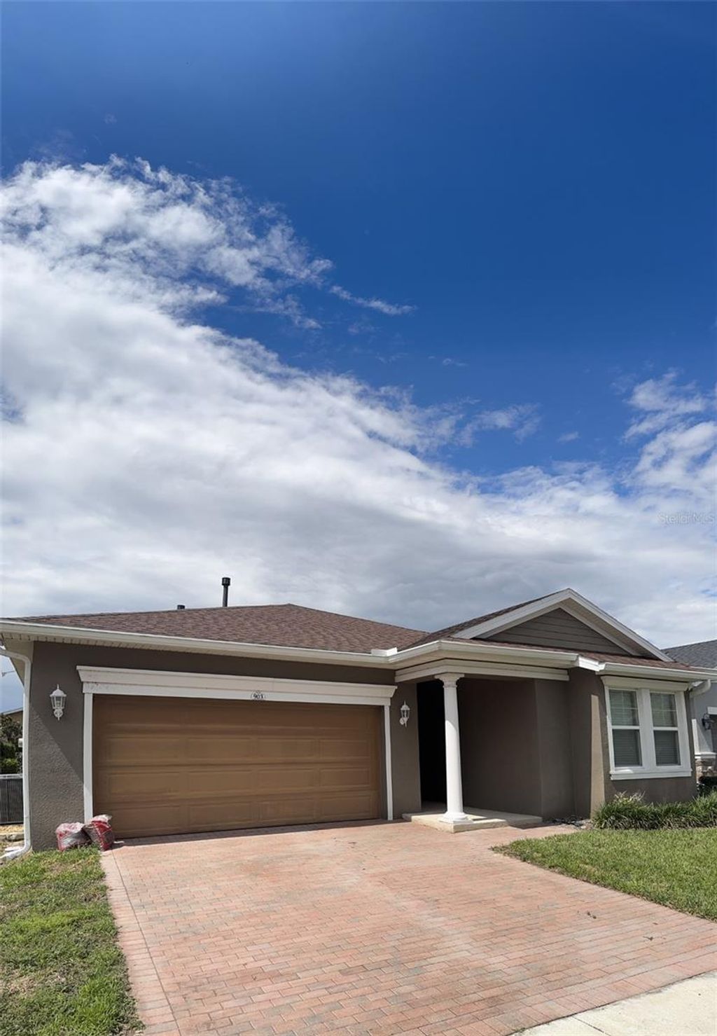 Photo of 903 Tidal Pond Drive, Groveland, FL 34736 (MLS # G5112385)