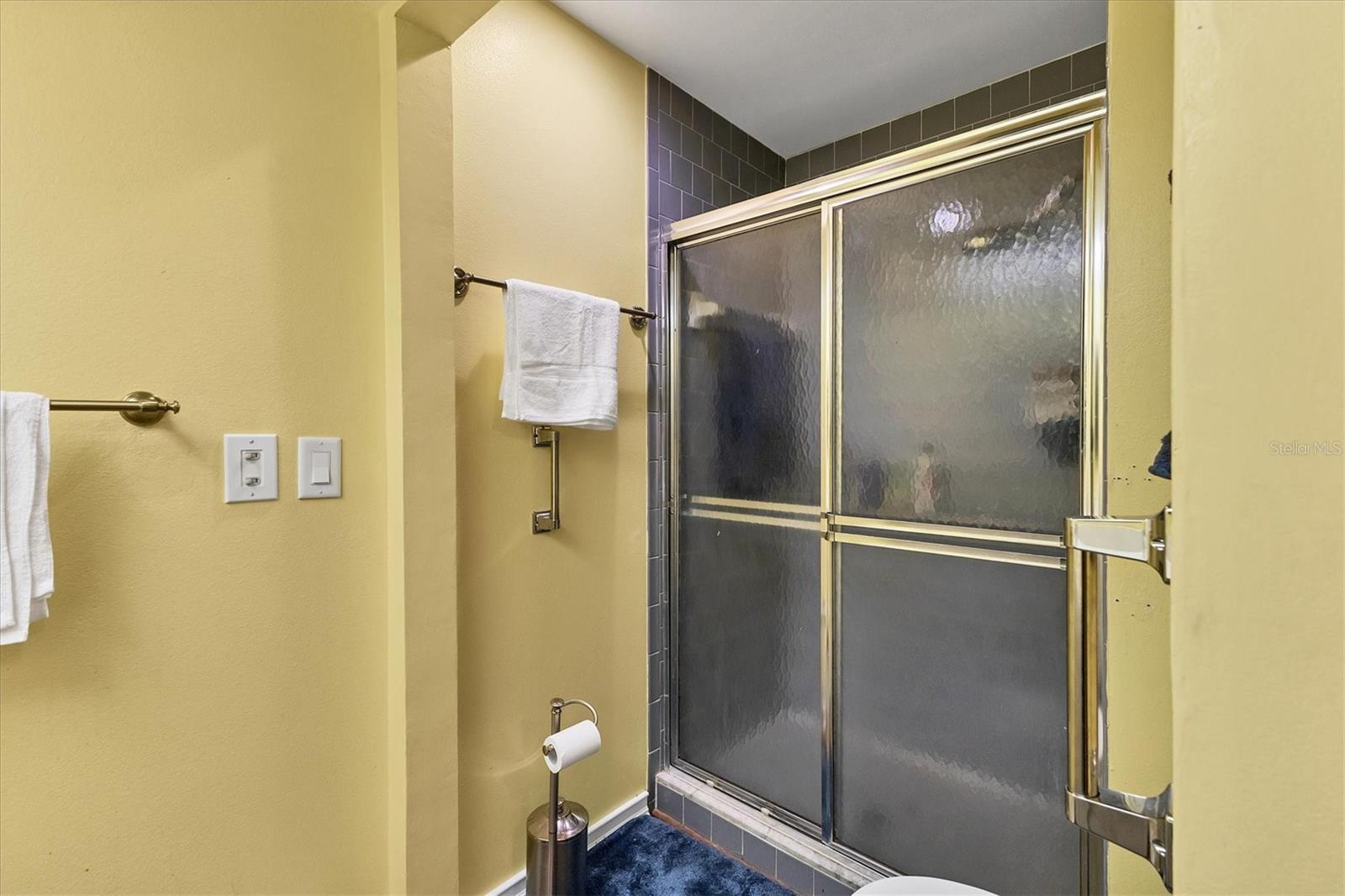 GLORY GARDENS AT CHRISTIAN RETREAT I - Residential