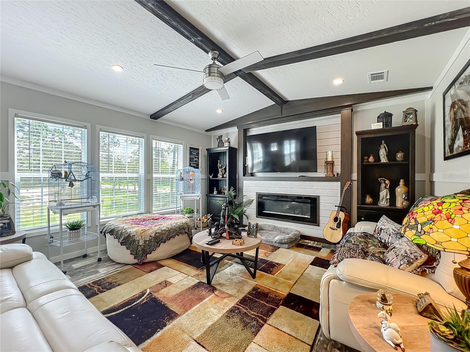 WILLISTON HIGHLANDS UN 5 - Residential