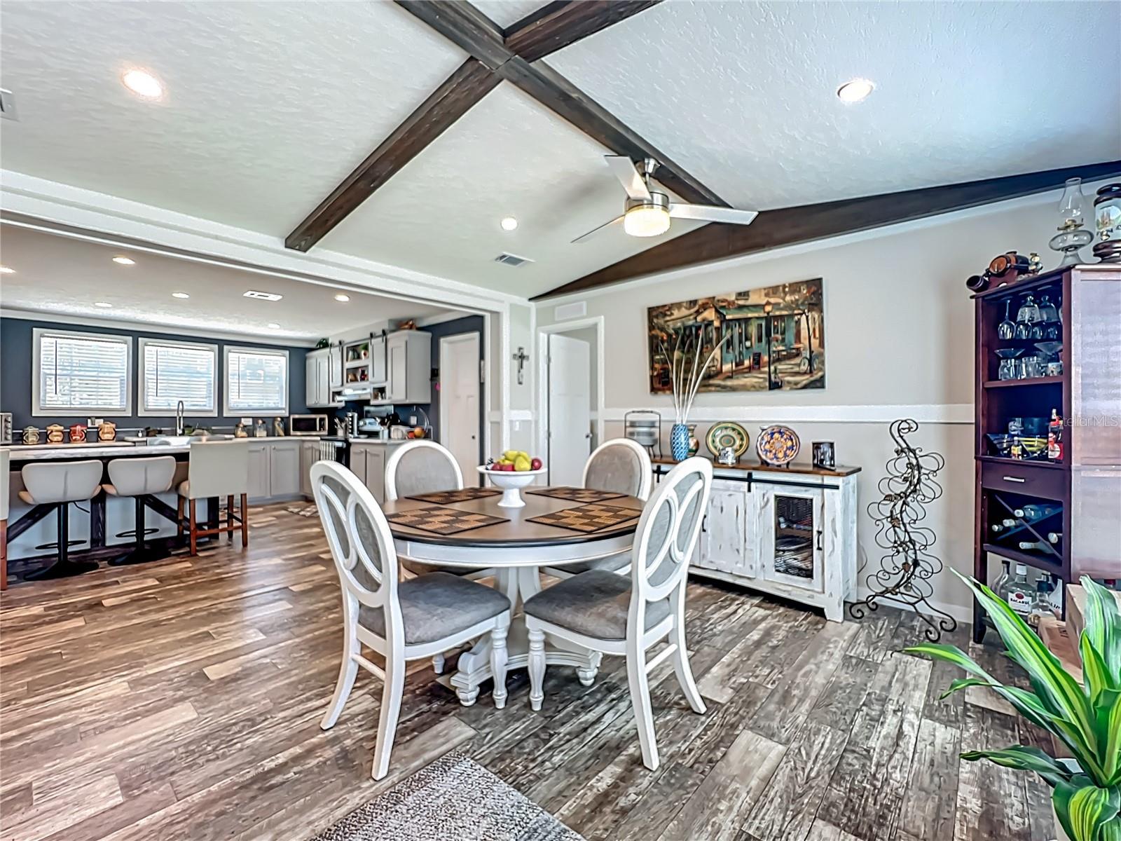 WILLISTON HIGHLANDS UN 5 - Residential