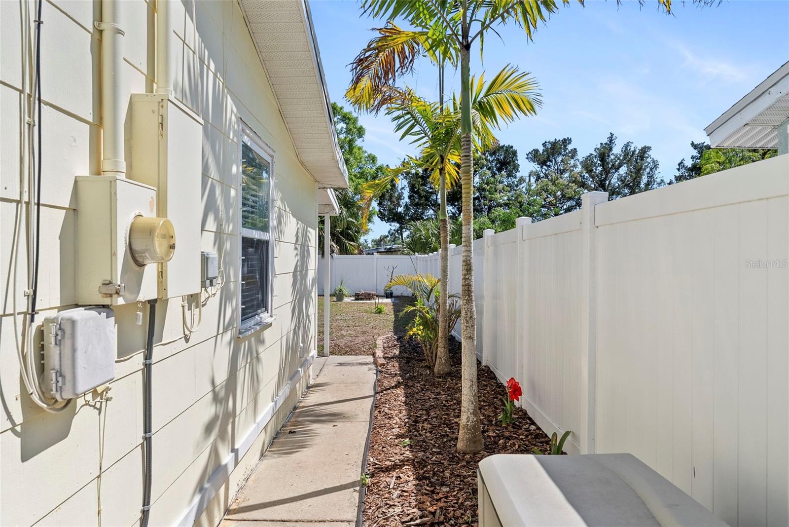 BEVERLY HILLS - Residential