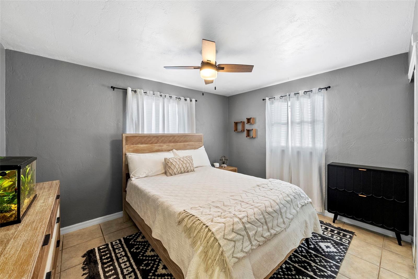 BEVERLY HILLS - Residential