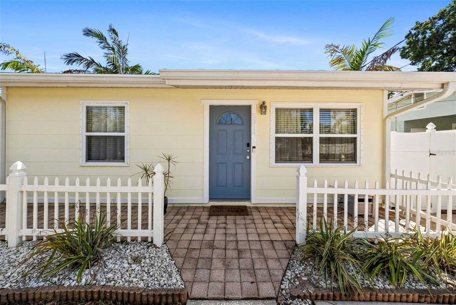 BEVERLY HILLS - Residential