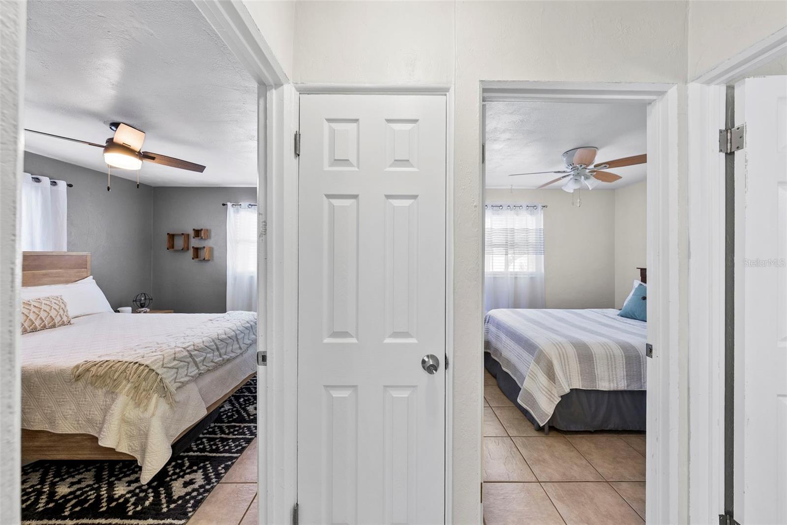 BEVERLY HILLS - Residential