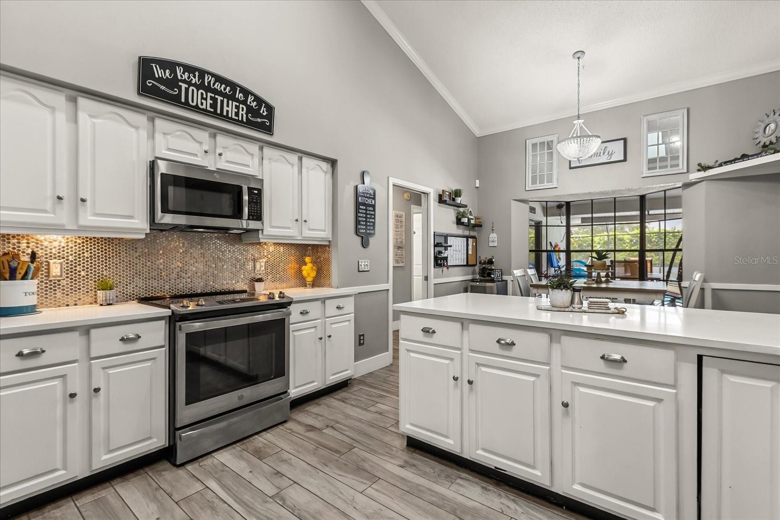 SABAL POINT SABAL RIDGE AT - Residential