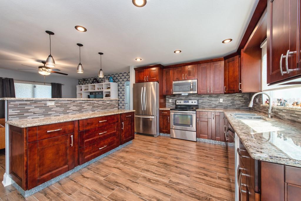 BOCA CIEGA RIDGE 6TH ADD - Residential