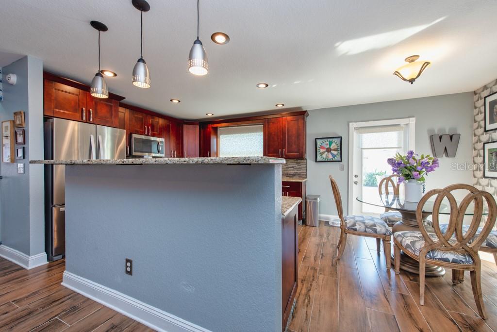 BOCA CIEGA RIDGE 6TH ADD - Residential