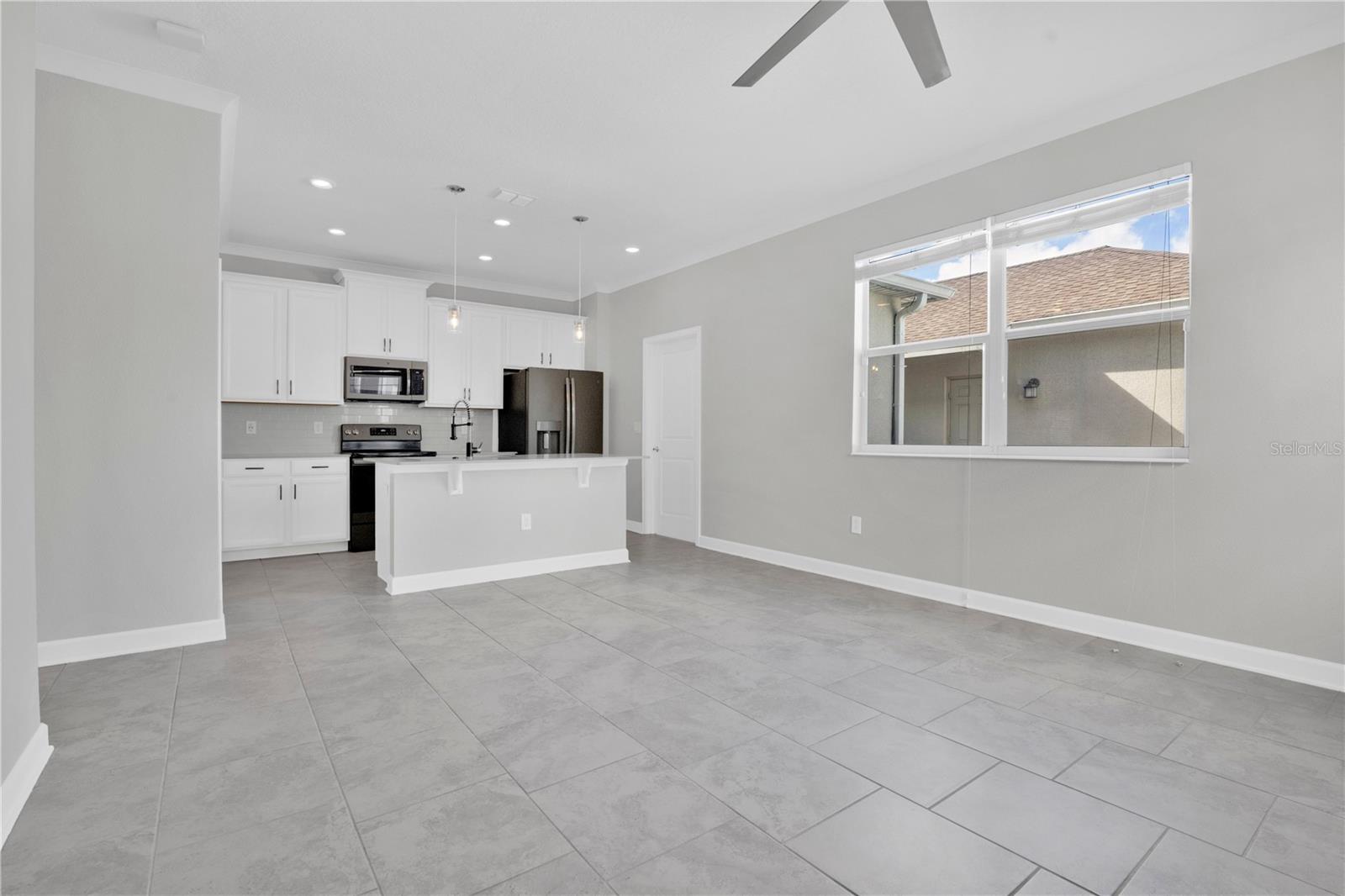 STOREY GROVE PH 1B-1 - Residential Lease