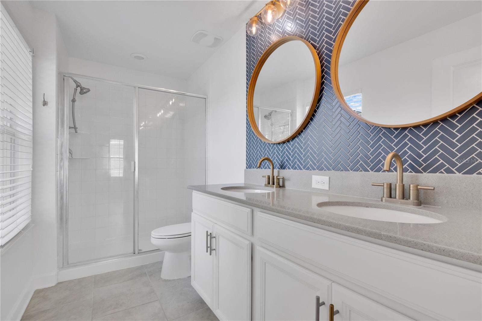 STOREY GROVE PH 1B-1 - Residential Lease