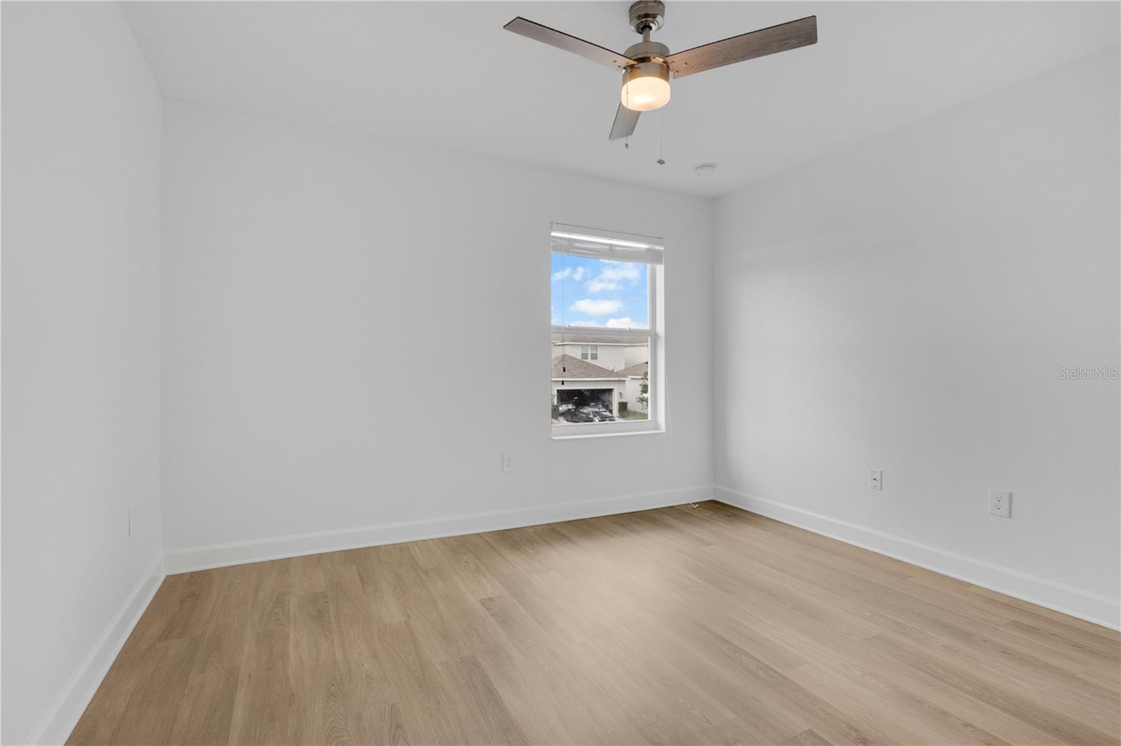 STOREY GROVE PH 1B-1 - Residential Lease