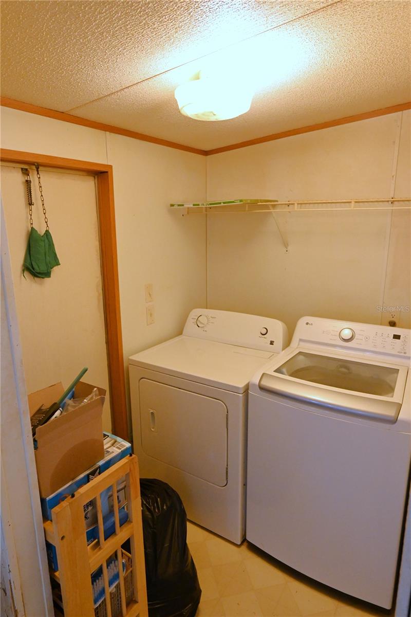 LAKE TROPICANA RANCHETTE UN 04 - Residential