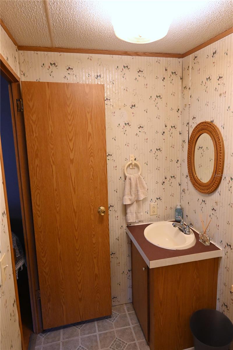 LAKE TROPICANA RANCHETTE UN 04 - Residential