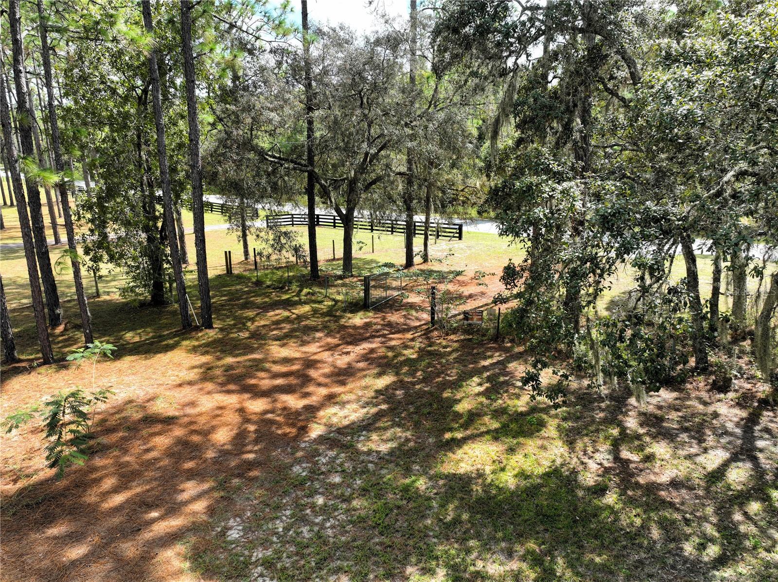 LAKE TROPICANA RANCHETTE UN 04 - Residential