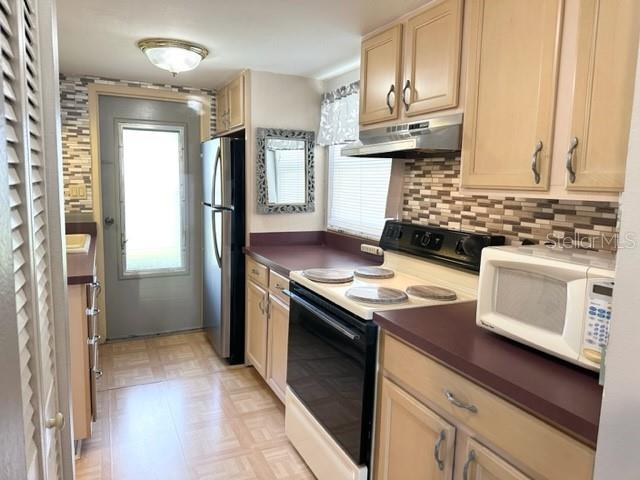 BOULEVARD CLUB THE CONDO - Residential Lease