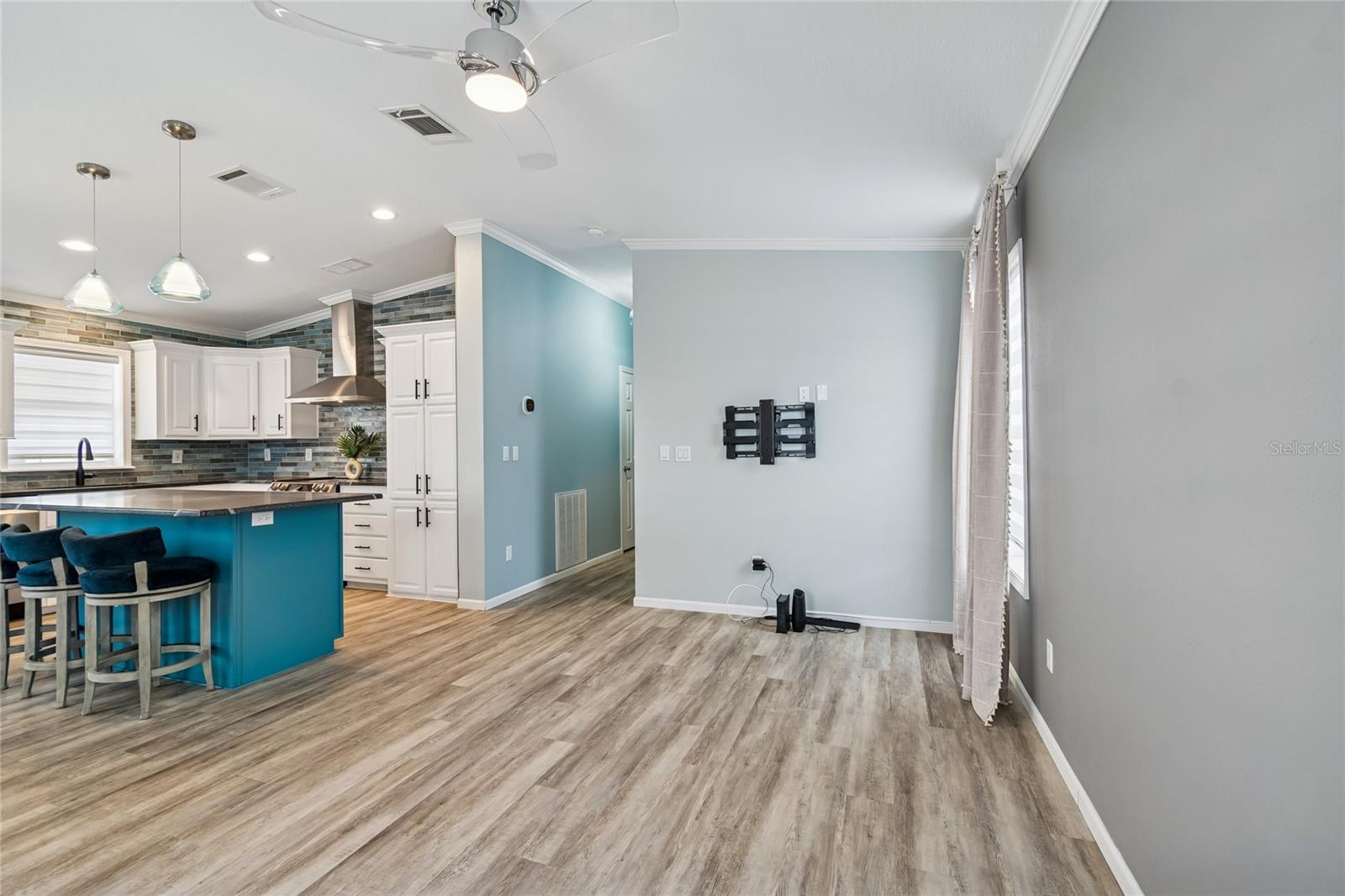 EL REY MOBILE HOME PARK UNREC - Residential