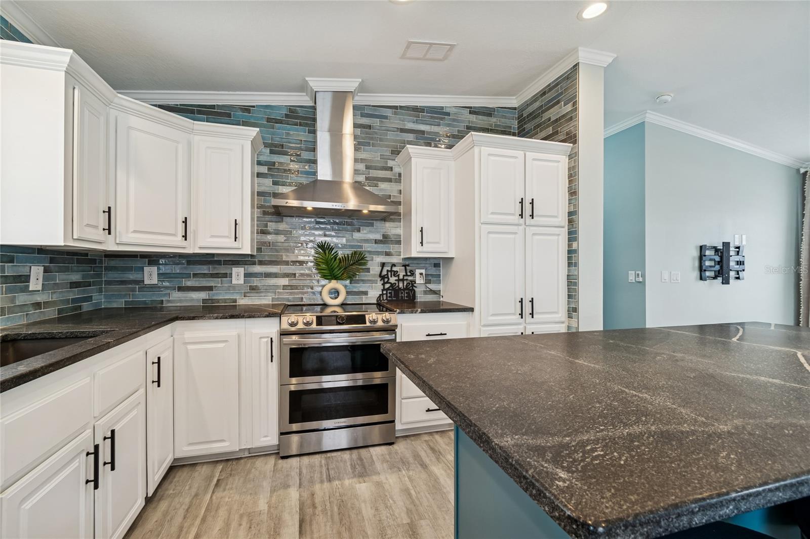 EL REY MOBILE HOME PARK UNREC - Residential