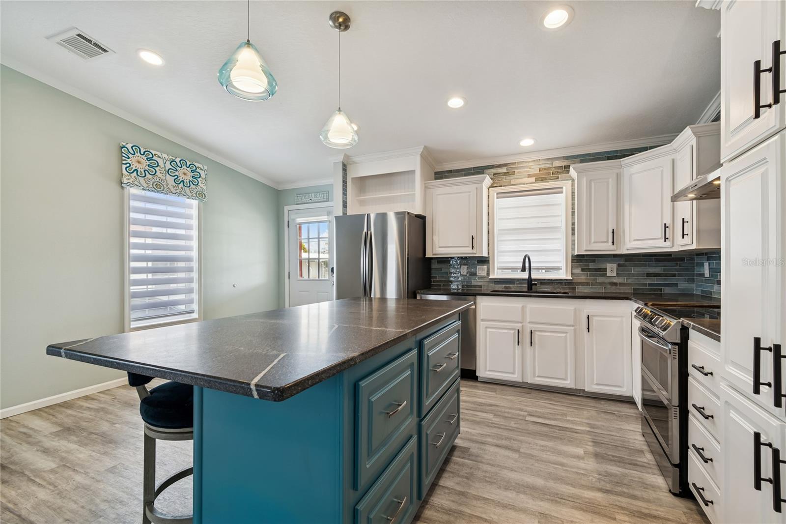 EL REY MOBILE HOME PARK UNREC - Residential