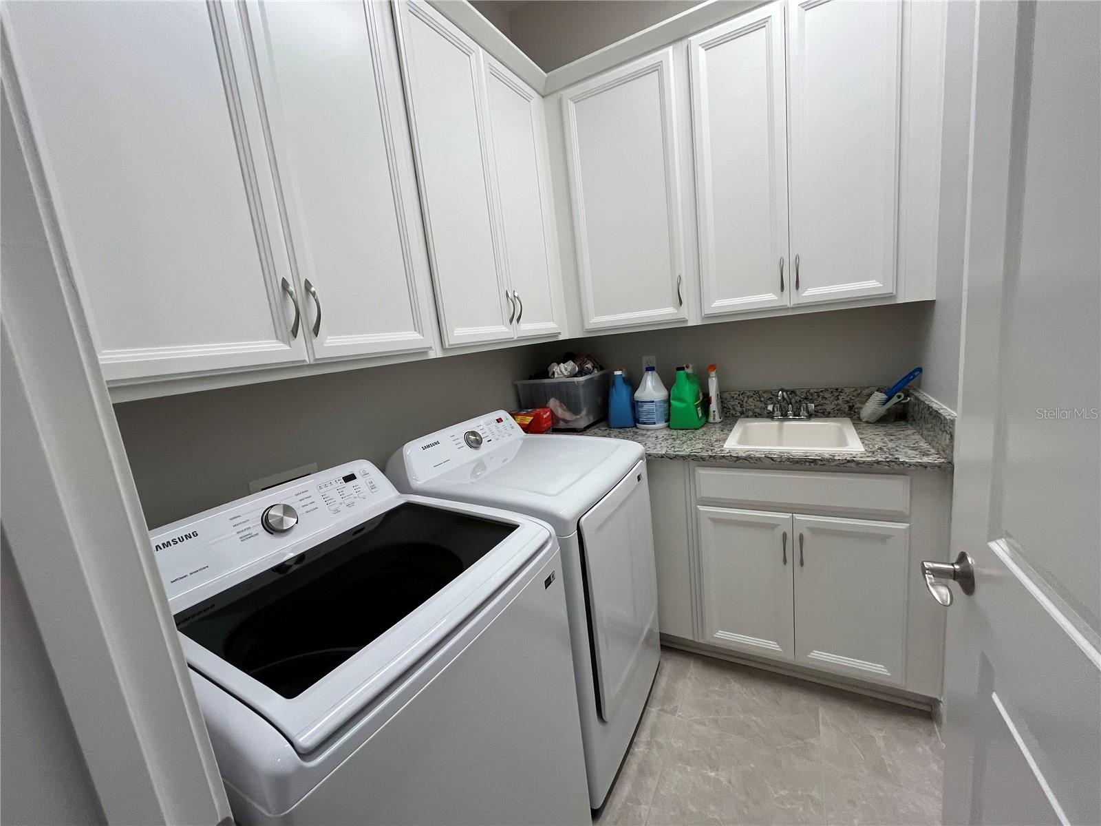 EAGLE CRK VILLAGE 1 - Residential