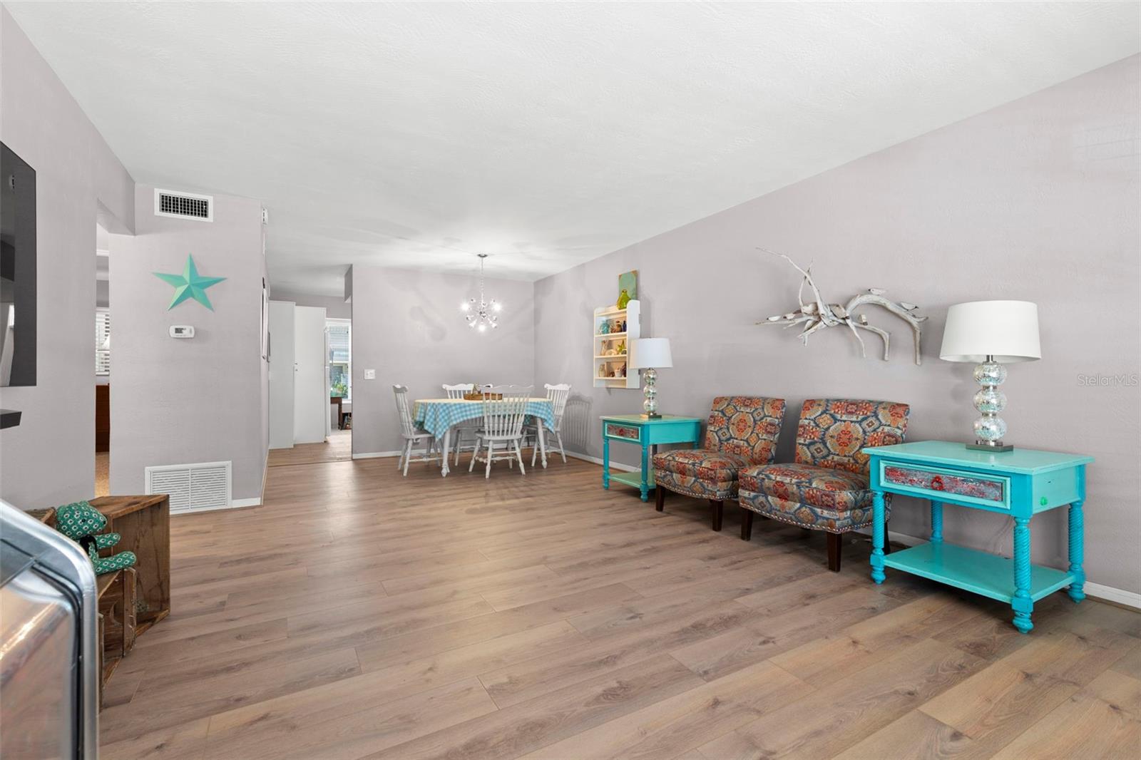 CLEARVIEW OAKS CONDO - Residential