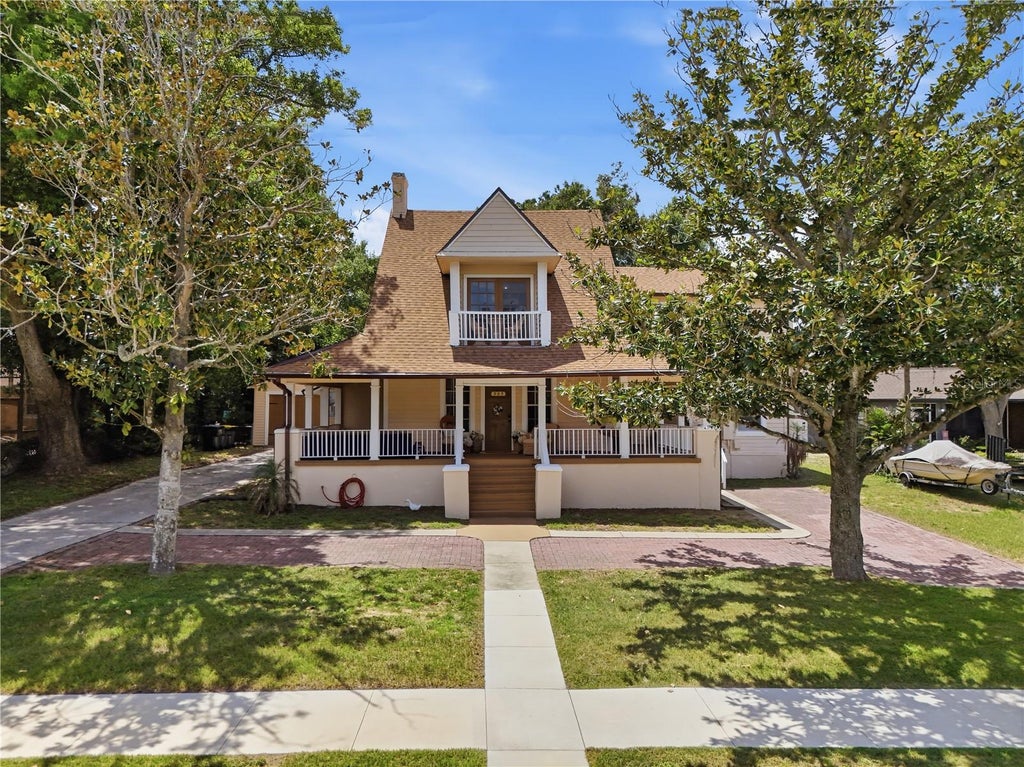 Photo of 535 W Osceola Street, Clermont, FL 34711 (MLS # O6436561)