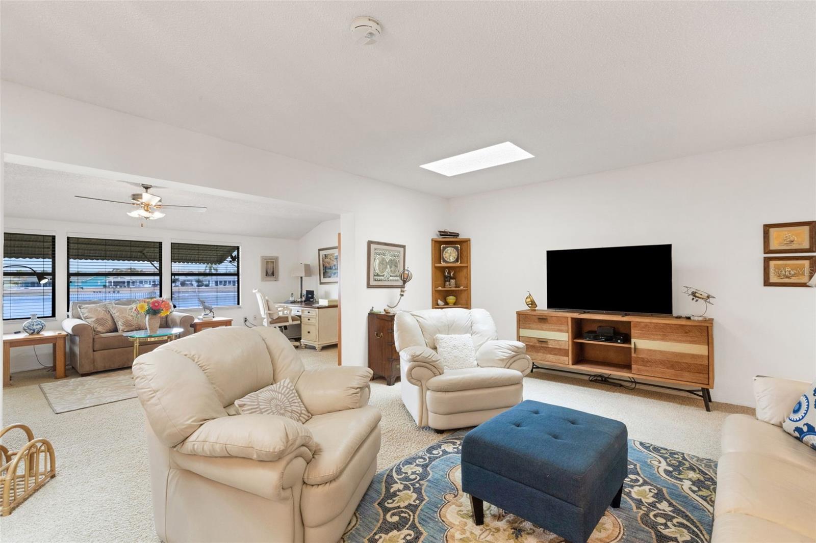 DEL WEBBS SUN CITY FLORIDA UN - Residential