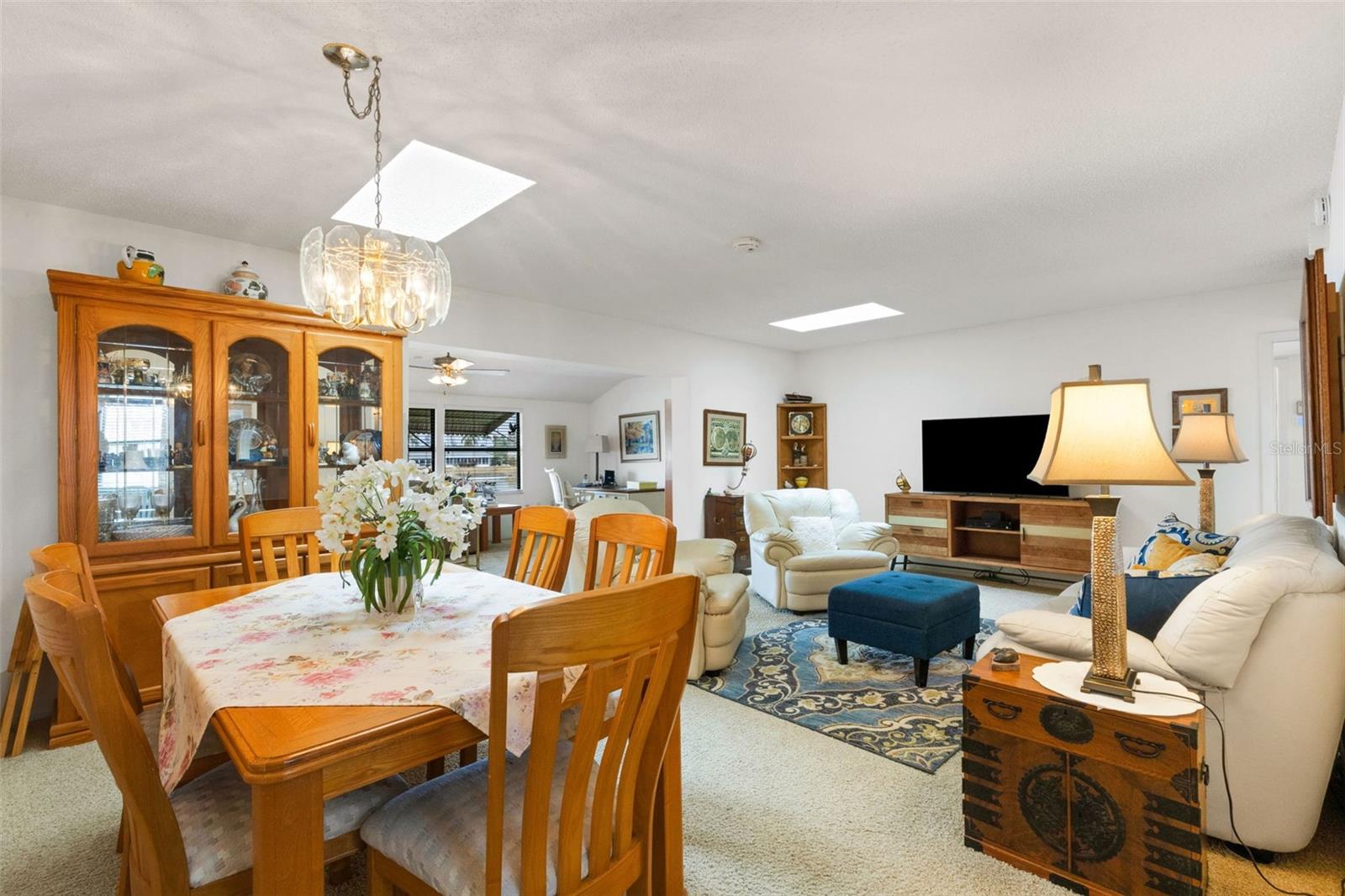 DEL WEBBS SUN CITY FLORIDA UN - Residential