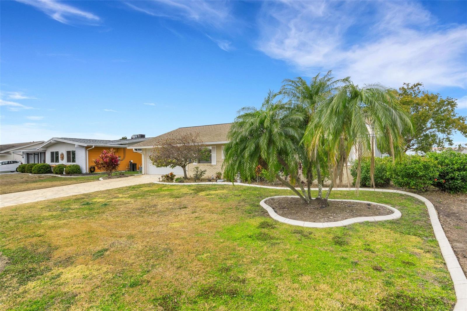 DEL WEBBS SUN CITY FLORIDA UN - Residential