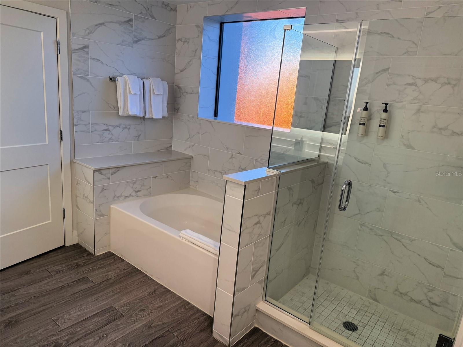 GROVE RESIDENCE & SPA HOTEL CONDO II - Residential